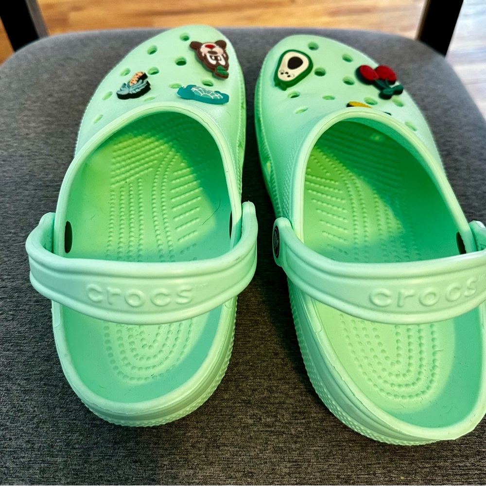 Crocs - Picture 3 of 3